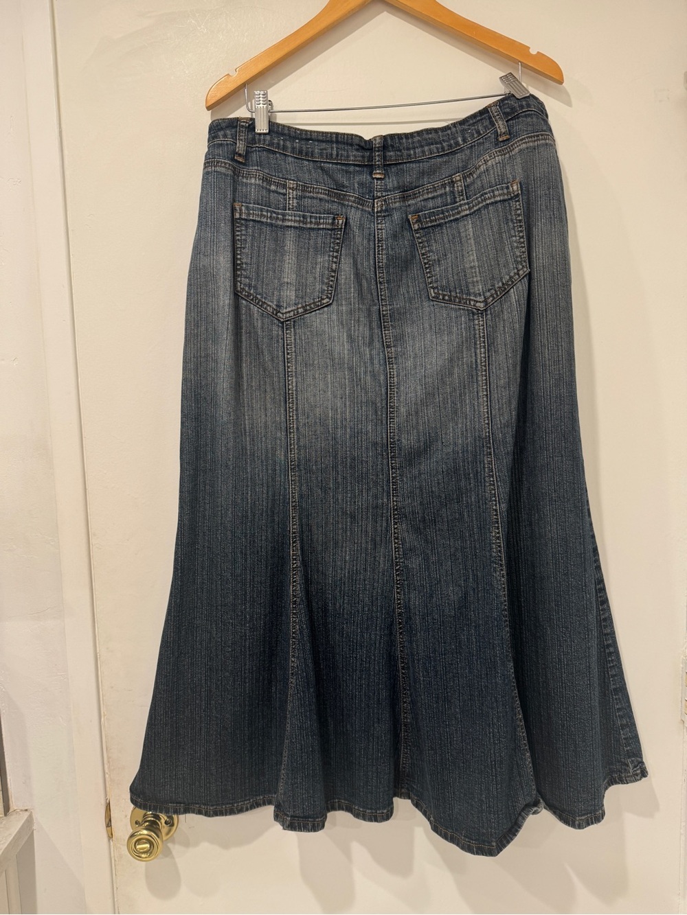 St. John’s Bay Vintage Stretch Denim Midi Skirt Size 14 - Picture 5 of 6